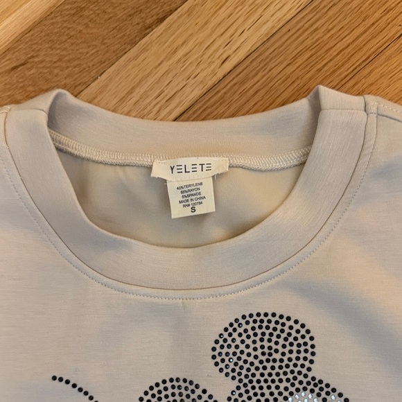 FAKE Gucci Cream Mickey Mouse Graphic Sweatshirt with rhinestones - Picture 2 of 2